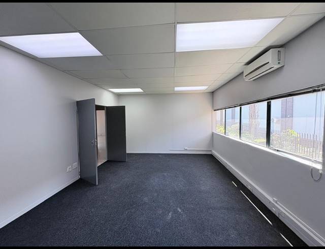 199M² OFFICE TO LET IN KYALAMI